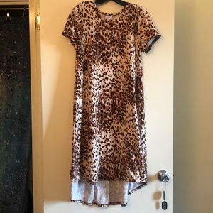 *Legging material* leopard LuLaRoe Carly Dress